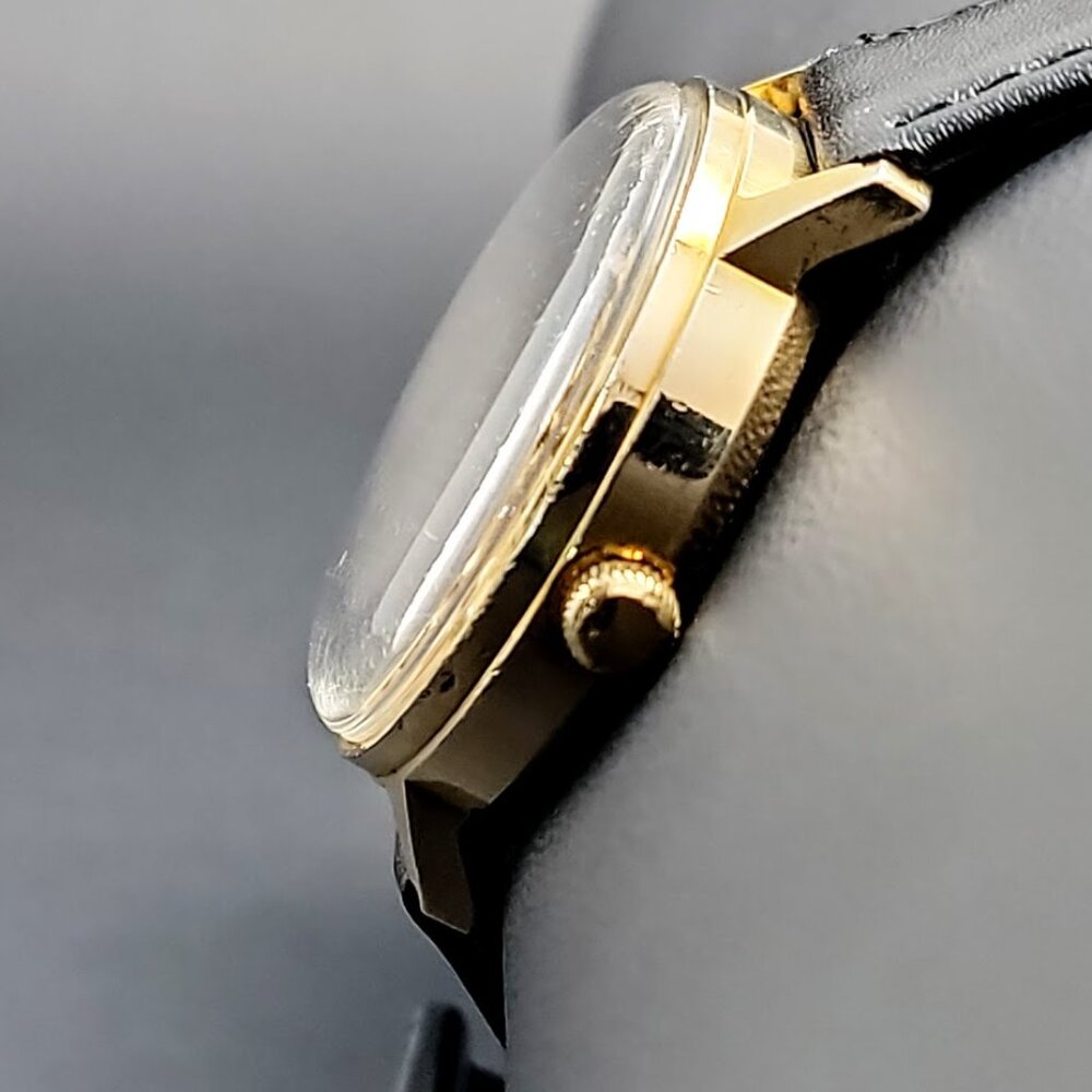 Vintage Timex Marlin Mechanical Gold-Tone Day-Date Watch – Serviced, New Strap, - Picture 3 of 6